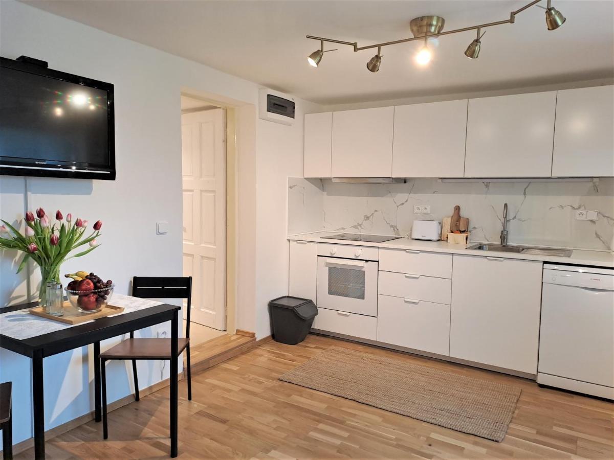 Apartmanovy Dum Se Zahradou V Klidne Casti Prahy 프라하 외부 사진