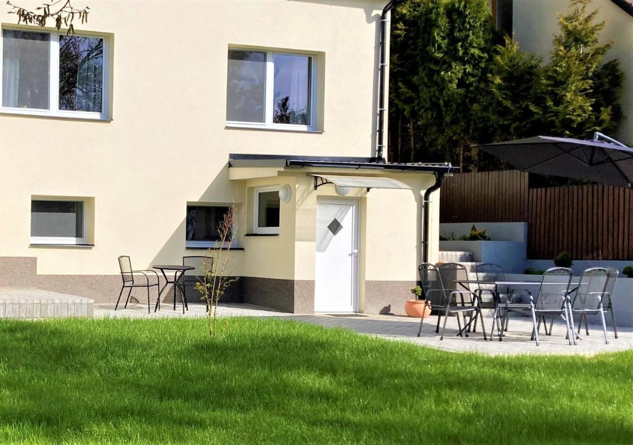 Apartmanovy Dum Se Zahradou V Klidne Casti Prahy 프라하 외부 사진
