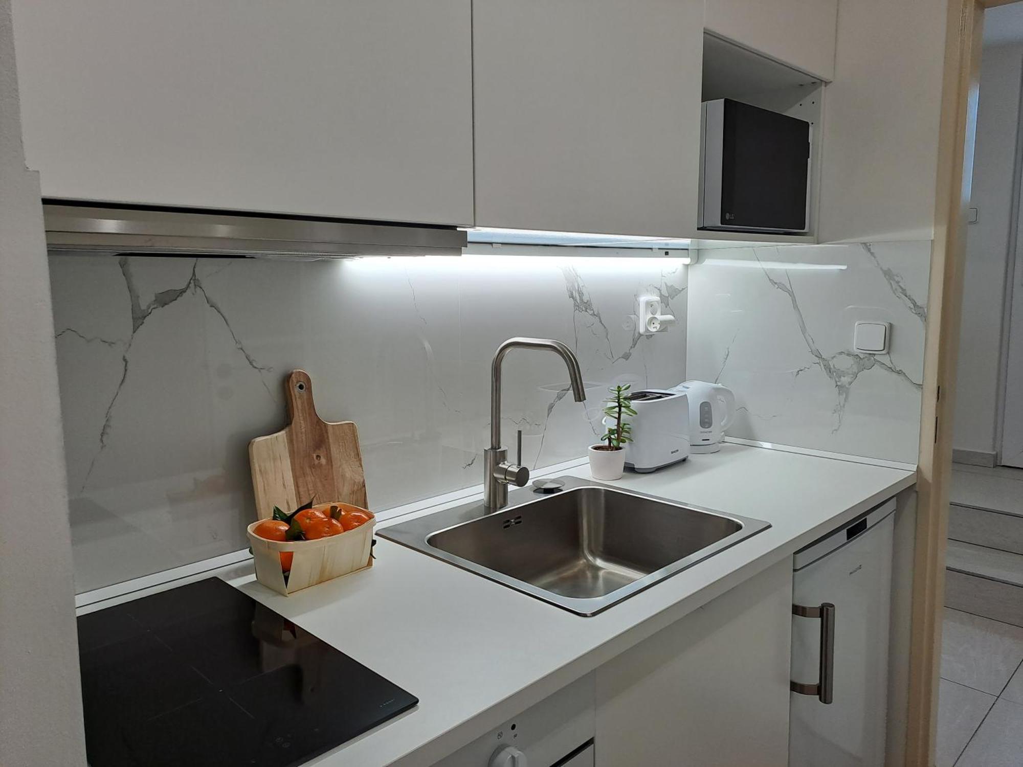 Apartmanovy Dum Se Zahradou V Klidne Casti Prahy 프라하 외부 사진